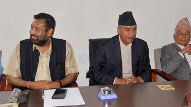 किन लम्बिदै छ कांग्रेस बैठक ?