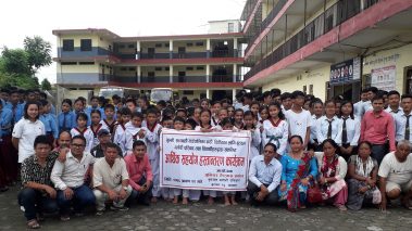 ग्लोरीका विद्यार्थीद्वारा पहिरो पीडितलाई सहयोग
