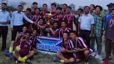 छात्र—छात्रा फूटवल प्रतियोगिताको उपाधि स्कलर्स होम र स्मृतिलाई