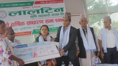 लालटिन सहकारीद्वारा मृगौला पीडितलाई सहयोग