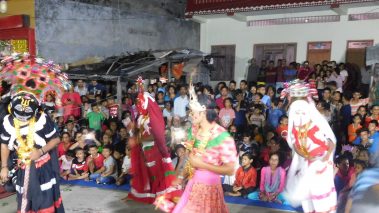 भैरव नाच हेर्न बुटवलमा दर्शकको भिडभाड