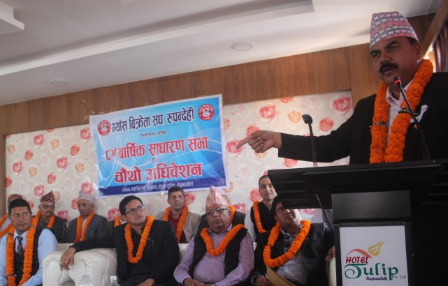 ग्यांस सिलण्डिरमा भएको सिण्डिकेटको अन्त गर्न व्यवसायीको माग