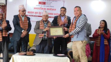 वाल श्रम मुक्त रुपन्देही र कपिलवस्तु जिल्लाका १२ वटा ईटृा उद्योग सम्मानित