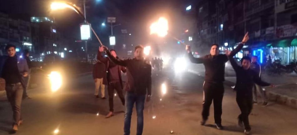 नेपाल बिद्यार्थी संघद्वारा बुटवलमा मसाल जुलुस प्रदर्शन