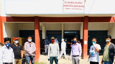 क्वारेन्टाइनका कर्मचारी र प्रहरीलाई सुरक्षा सामग्री प्रदान