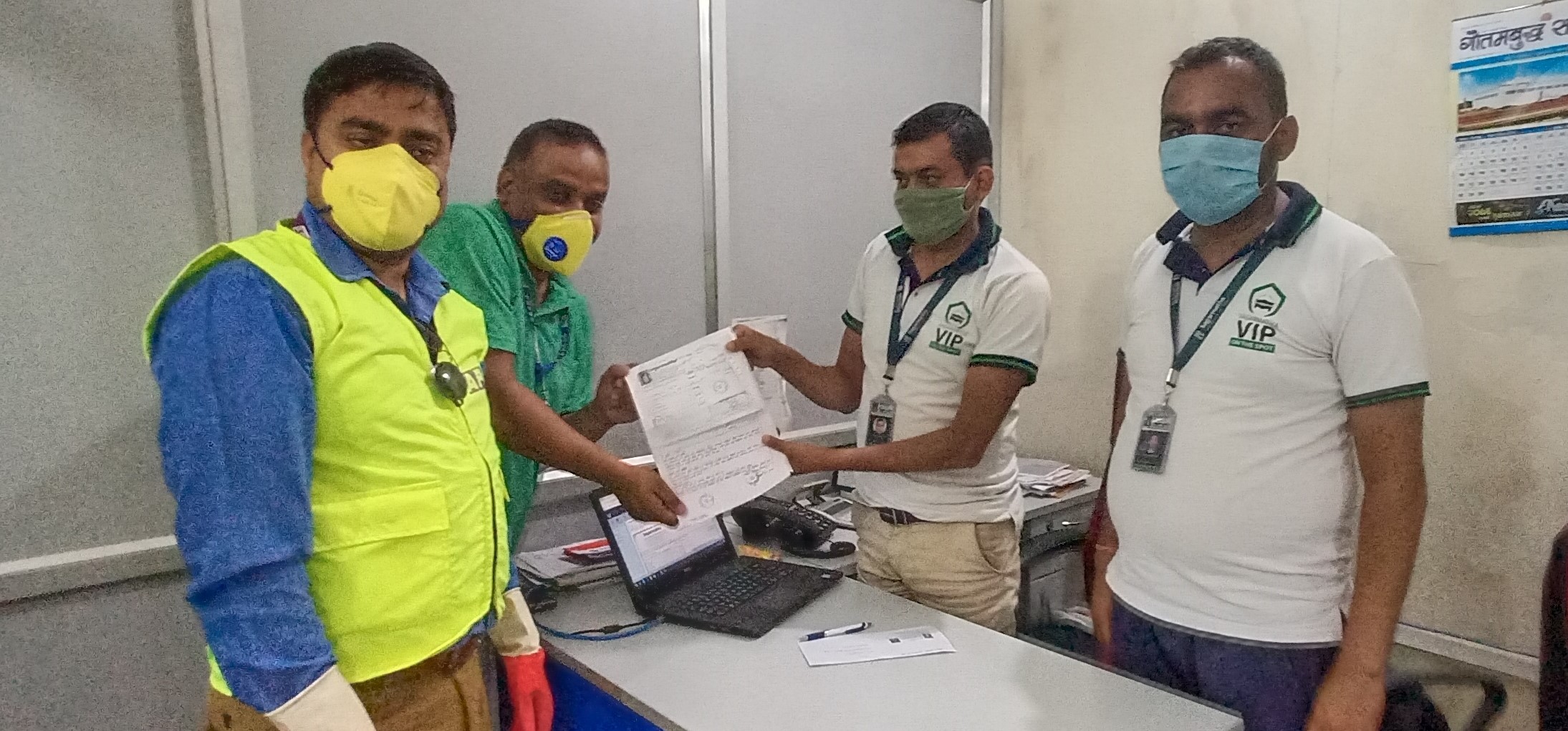 रुपन्देहीका सीमा क्षेत्रमा रिपोर्टिङ गर्ने र मधेशमा पत्रकारिता गर्ने ५१ को कोरोना बीमा