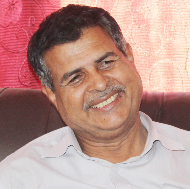 नेपालीलाई देशभित्र भित्र्याऔं