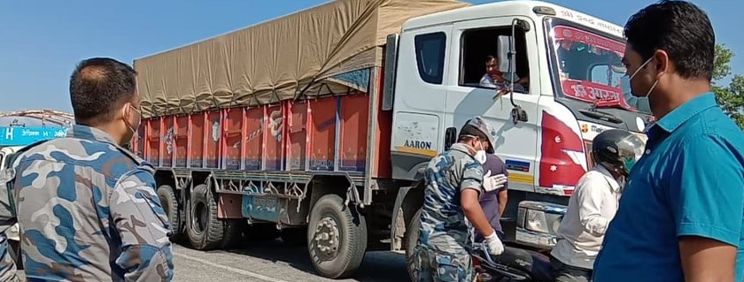 कोरोना संक्रमित भेटिएपछि रुपन्देहीको सीमामा थप कडाई