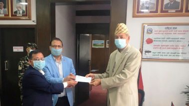 कोरोना उपचार कोषमा ग्रामीण विकास वित्तीय संस्थाका कर्मचारीहरूद्वारा ३४ लाख बढि सहयोग