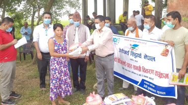 नेपाली काँग्रेसको समन्वयमा रुपन्देही पिपरिहियाका बाढि पीडितलाई राहत वितरण