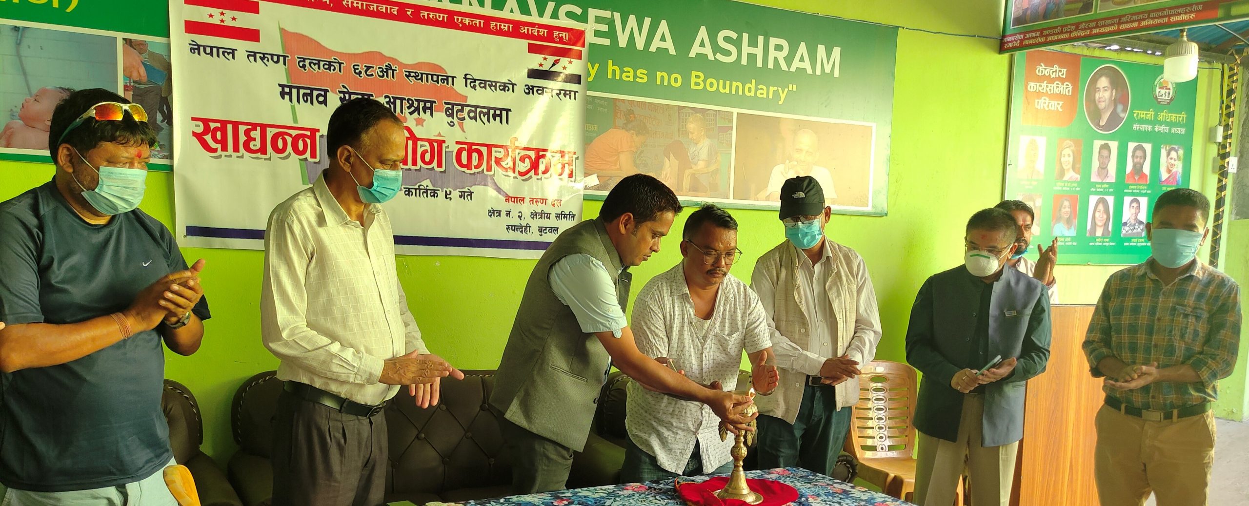 स्थापना दिवसमा तरुण दलद्धारा आश्रममा खाद्यान्न प्रदान