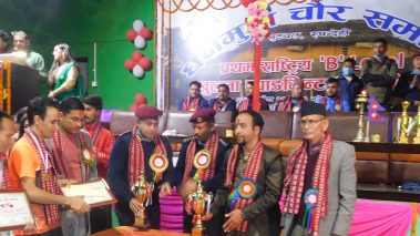 प्रथम राष्ट्रिय बी लेभलको खुल्ला ब्याडमिण्टन प्रतियोगितामा नवलपुरका सापकोटा र कार्की विजेता बुटवलका पन्थी र तिवारी उपविजेता