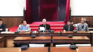 प्रचण्ड माधव निकट ७ मन्त्रीले दिए सामूहिक राजीनामा