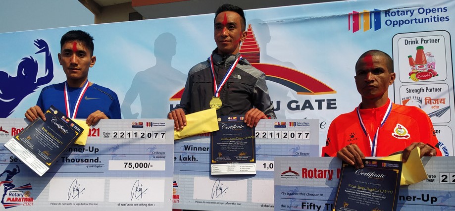 रोटरी हाफ म्याराथुनको उपाधी अनिश र भावनालाई
