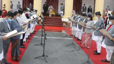 प्रधानमन्त्री केपी ओलीद्वारा मन्त्रिपरिषद् गठन : पुरानै दोहोरिए