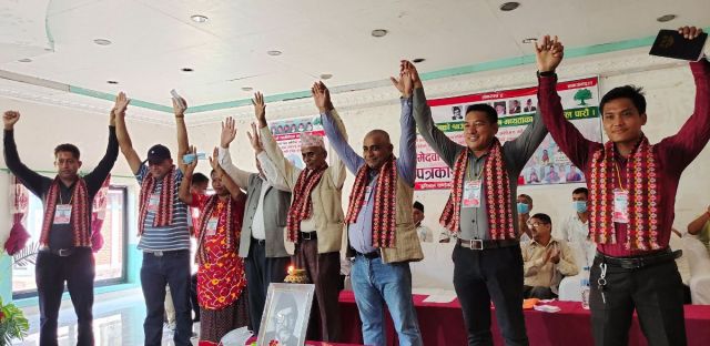 नेपाली काँग्रेस तिलोत्तमा नगर समिति सभापतिमा पाण्डे प्यानल सहित निर्वाचित