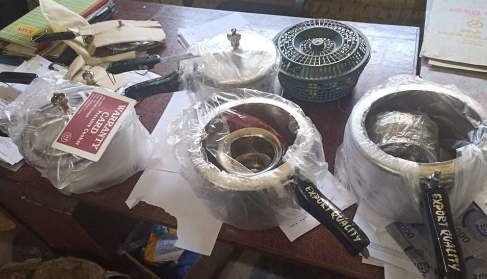 रुपन्देही प्रहरीद्वारा ७ लाख बढीको अबैध सामान बरामद