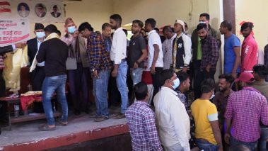 विभिन्न पार्टी परित्याग गरी भैरहवामा ८ सय बढि नेपाली काँग्रेसमा प्रवेश