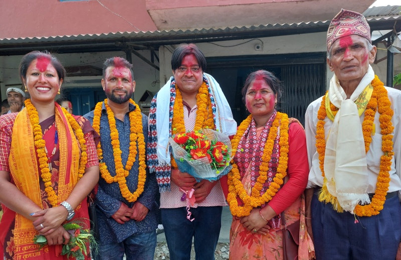 तिलोत्तमा ३, ५ र ६ का वडाध्यक्ष पौडेल, डुम्रे र पाठकद्वारा पदभार ग्रहण