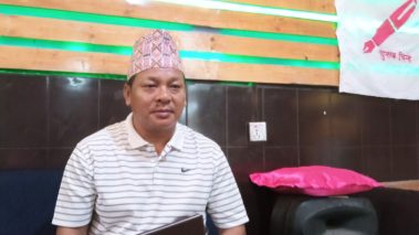 ‘पार्किङ व्यवस्थापन, शिक्षा, स्वास्थ्य र भ्रष्टाचारमुक्त नगर मेरो प्राथमिकता हुन्’ थम्मन पुन (कुलेन्द्र) : मेयर उम्मेदवार, सिद्धार्थनगर नगरपालिका (नेकपा एकीकृत समाजवादी)