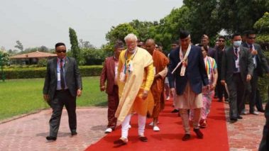 प्रधानमन्त्री देउवा र भारतीय प्रधानमन्त्री मोदीद्वारा मायादेवी मन्दिरमा प्रार्थना
