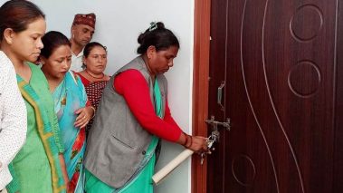 तिलोत्तमाका प्रमुख प्रशासकीय अधिकृतको कार्यकक्षमा तालाबन्दी