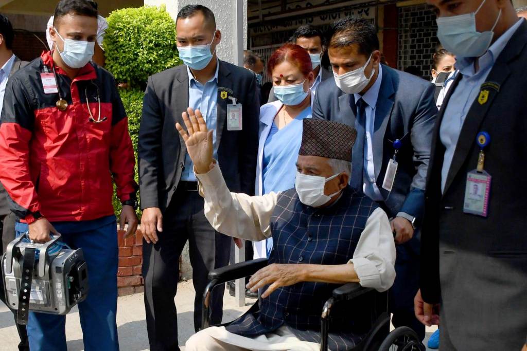 राष्ट्रपति रामचन्द्र पौडेललाई थप उपचारका लागि भारत लगियो