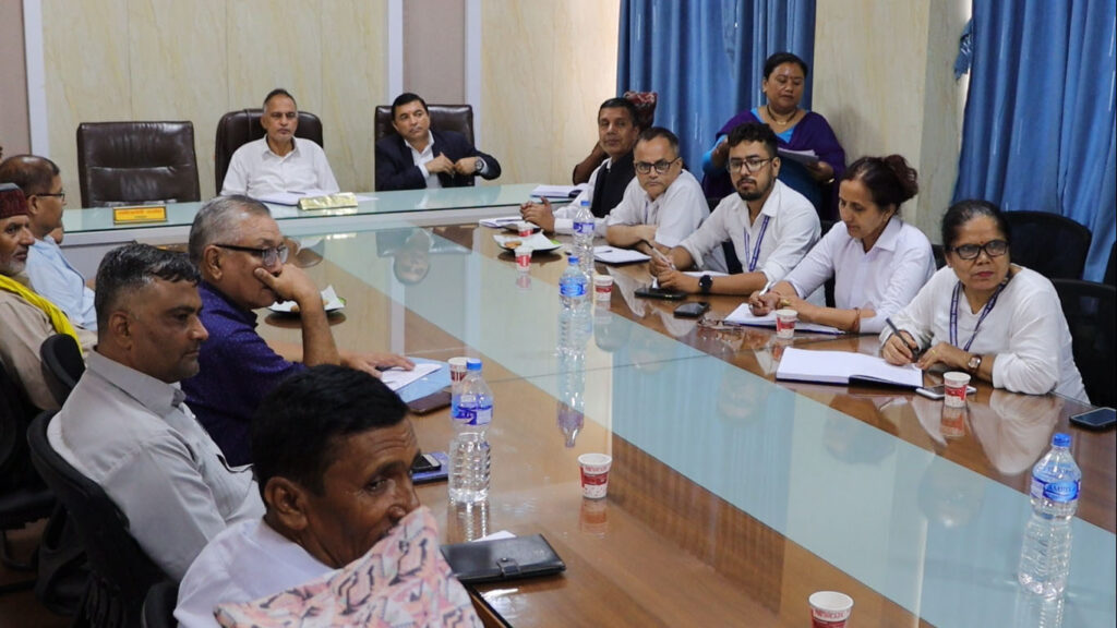 विद्यालयहरुलाई बुटवल नगर प्रमुखको निर्देशन : पोशाक र पुस्तक खरिदमा पसल नतोक्नु, भर्ना शुल्क वृद्धि नगर्नु