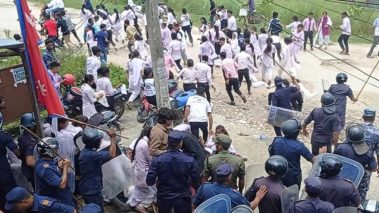 पश्चिम नवलपरासीको प्रतापपुरमा विद्यार्थी र प्रहरीबीच झडप, ७ प्रहरीसहित ११ जना घाइते