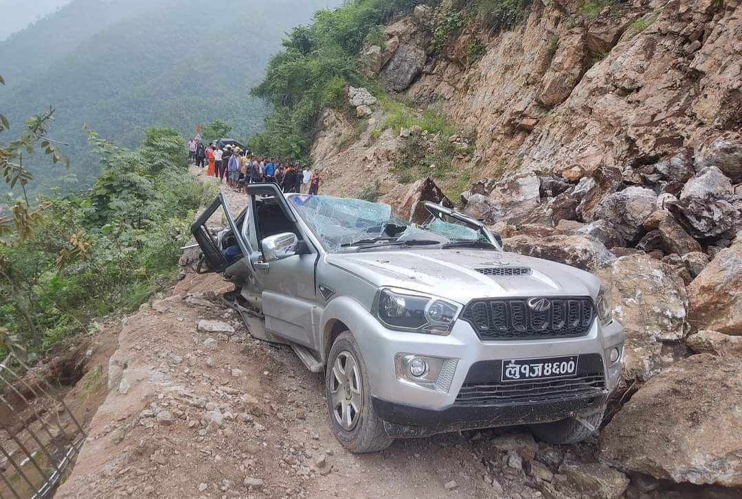 पाल्पाको जोर्तेमा स्कार्पियो गाडी पहिरोमा पुरिदा मृत्यु हुने र घाइतेको पहिचान खुल्यो