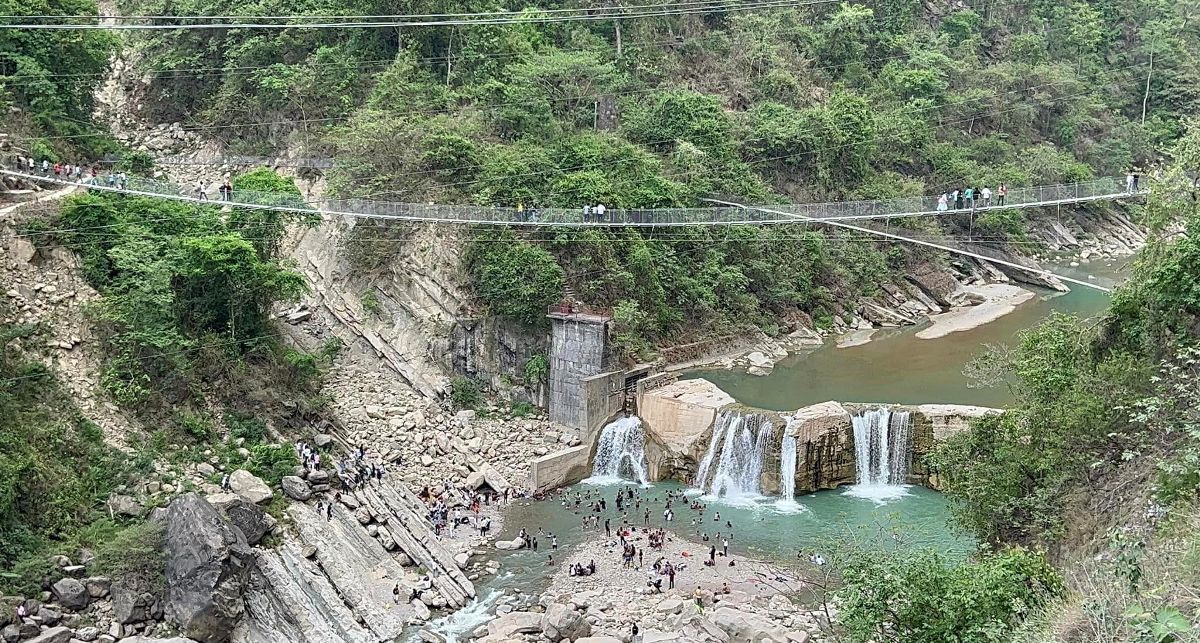 तिनाउ खोलामा डुबेर नेपाल घुम्न आएकी भारतीय किशोरीको मृत्यु