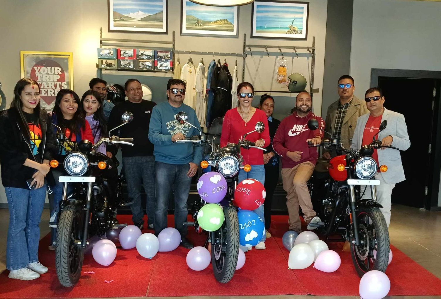 रोयल ईनफिल्ड मेटेयोर ३५० को बिक्री शुभारम्भ