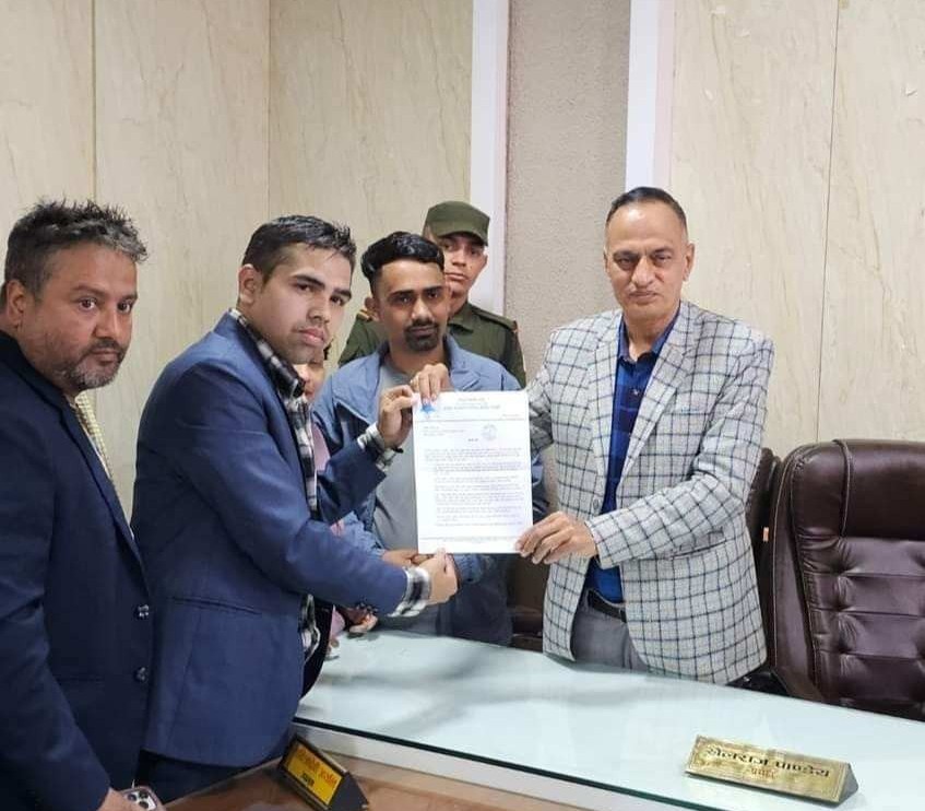 दवाव यात्रासंगै रास्वापाले बुझायो बुटवल उपमहानगरमा १२ बुंदे माग सहितको ज्ञापन पत्र