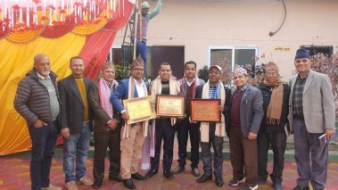 सहिद दिवसमा कवि तथा साहित्यकार सम्मानित