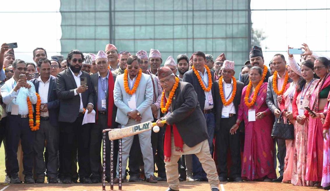 तिलोत्तमाको दरखसवामा निर्माण गरिएको एक्स्ट्राटेक ओभल क्रिकेट मैदानको उद्घाटन