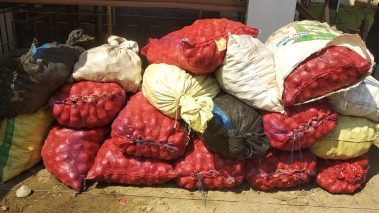 रुपन्देही प्रहरीद्वारा करिव दुईलाख मूल्य बराबरको अवैध सामान बरामद