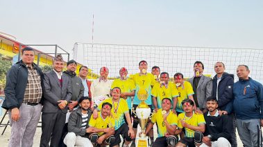 तिलोत्तमा नगर स्तरीय भलिवल प्रतियोगिताको उपाधि शान्तिलाई