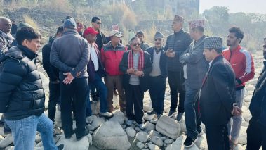 बुटवल–गोरुसिंगे सडक निर्माणमा पूर्वगृहमन्त्री खाँणको चासो : समयमै सम्पन्न गर्नेगरी काम गर्न आग्रह