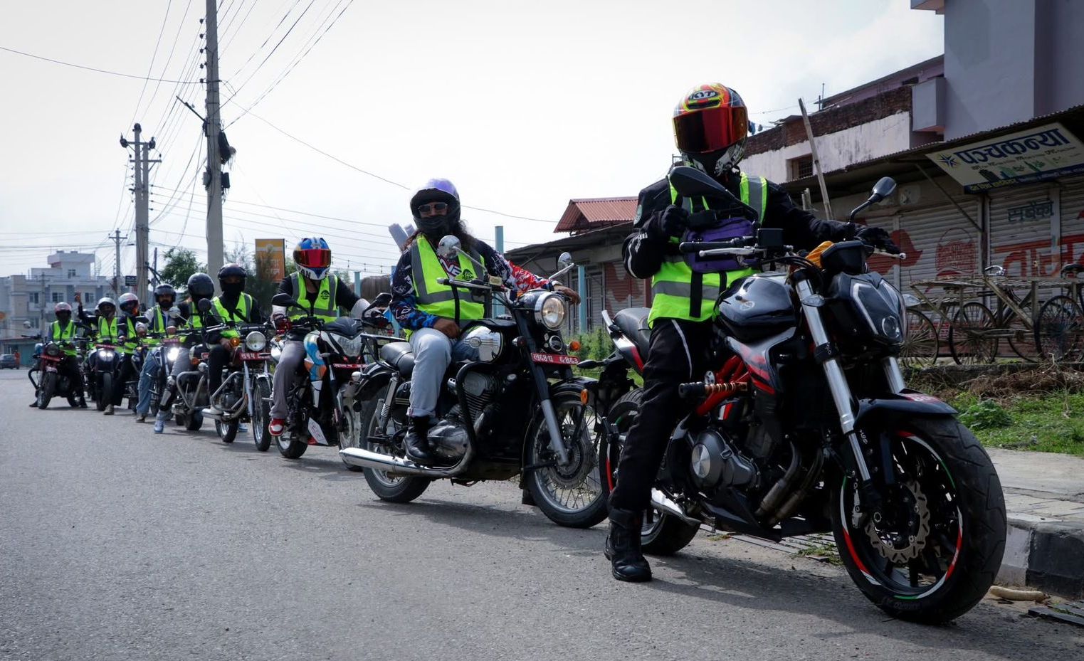 शान्तिका लागि यात्रा : विभिन्न पर्यटकीय क्षेत्रमा मोटरसाइकल यात्रा