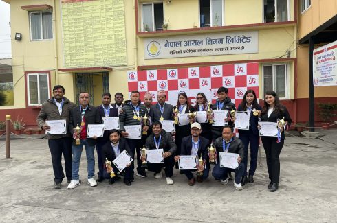 आयल निगमको वार्षिकोत्सवमा उत्कृष्ट ब्यवसायी र चालकलाई सम्मान